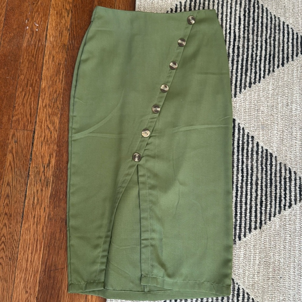 Green Button Pencil Midi Skirt with Slit